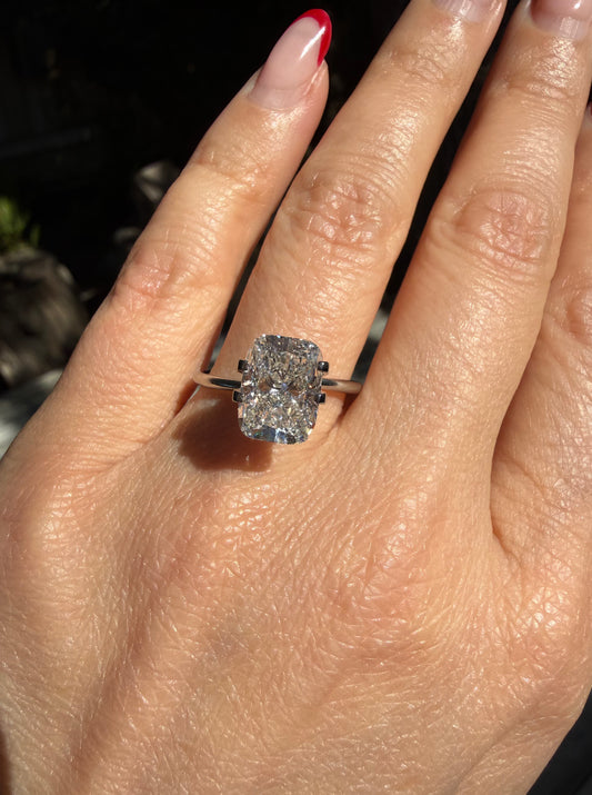 Cushion Brilliant 3.08ct E VS1